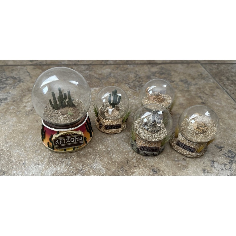 5 Lots Arizona Cactus, Scorpion, Snake, Souvenir Sand Globe. Desert scenery.